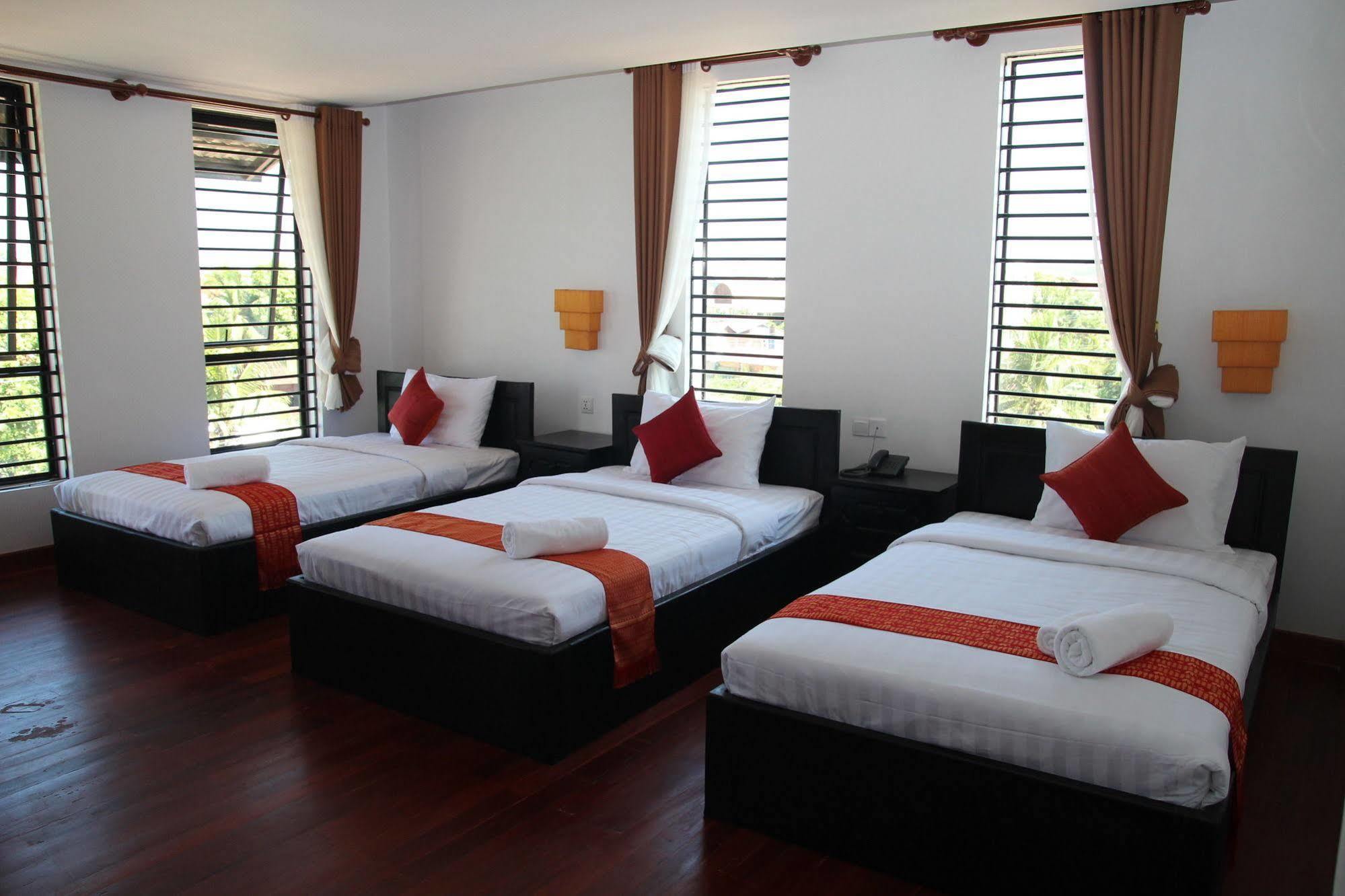 Baan Soksan Hotel Siem Reap Exterior foto